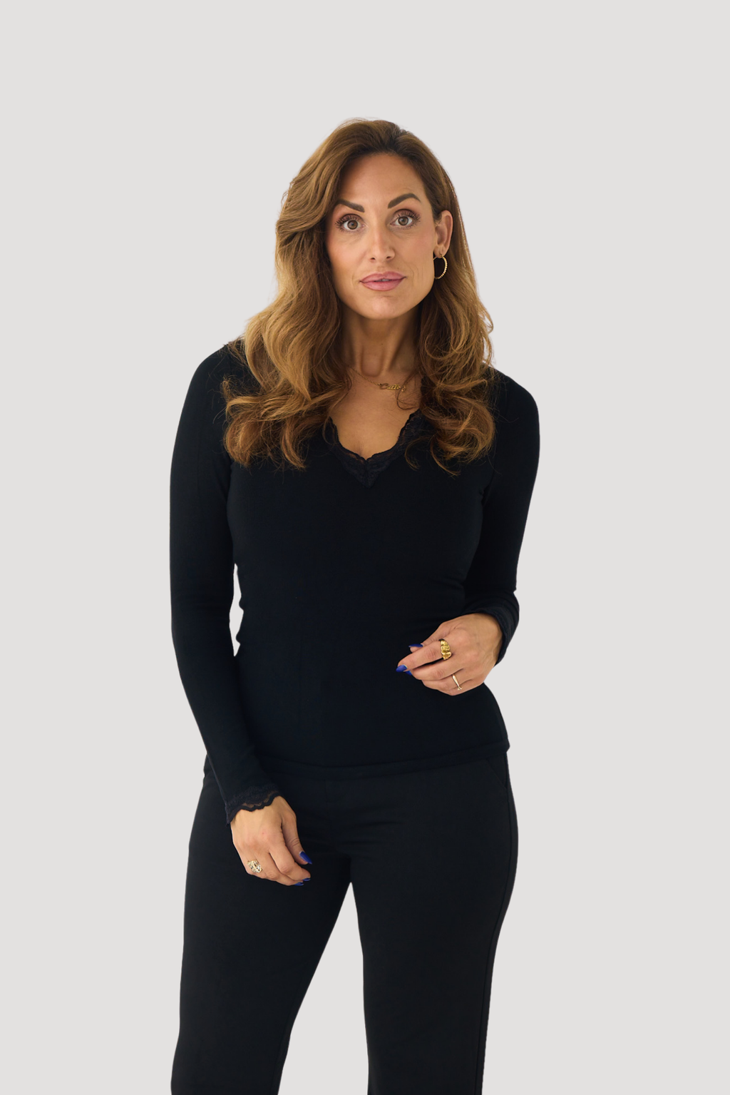 LACE V-NECK LONGSLEEVE