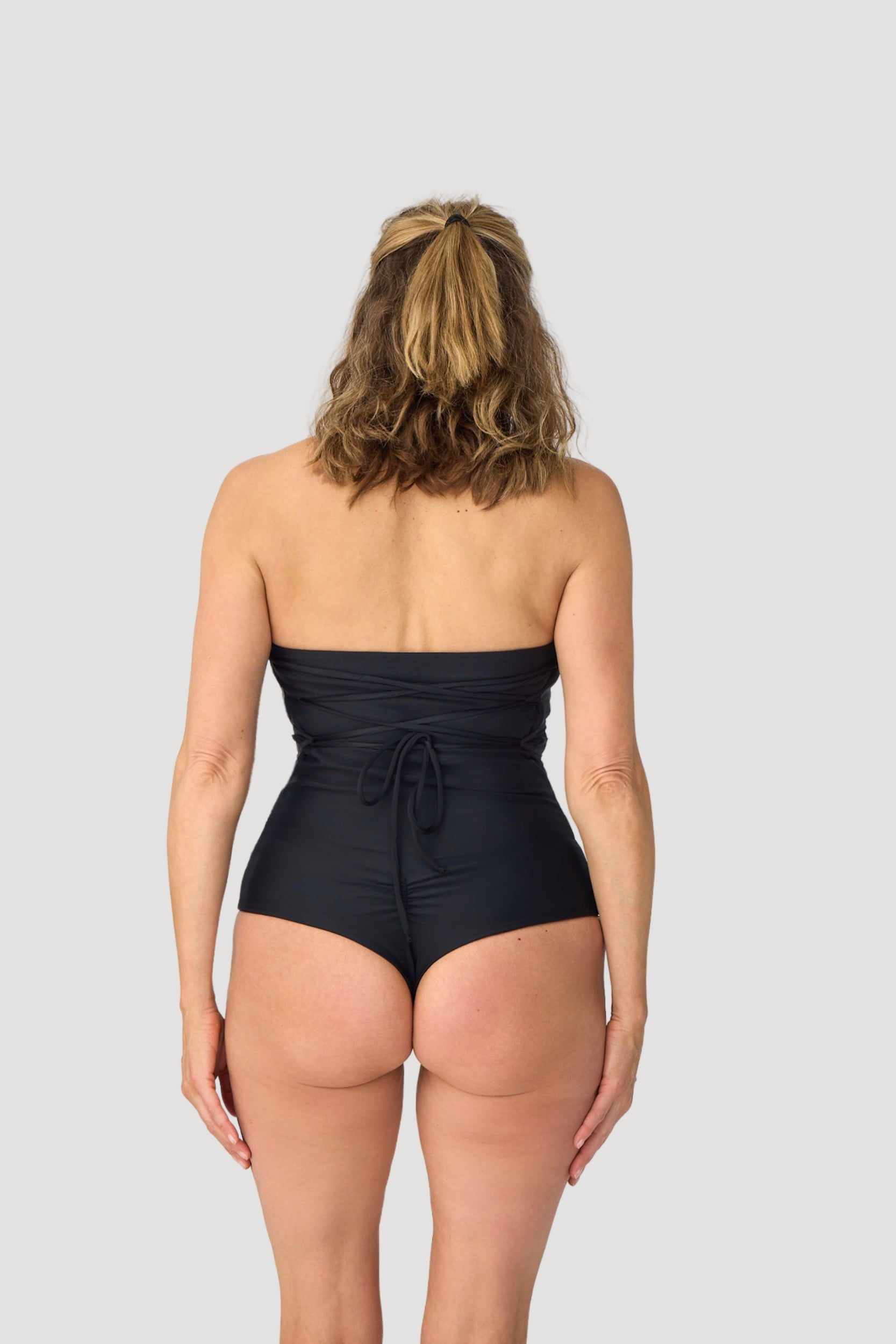 HALTER BRALISWIM